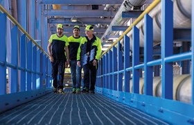 Smurfit Kappa Mitarbeiter beim Spaziergang