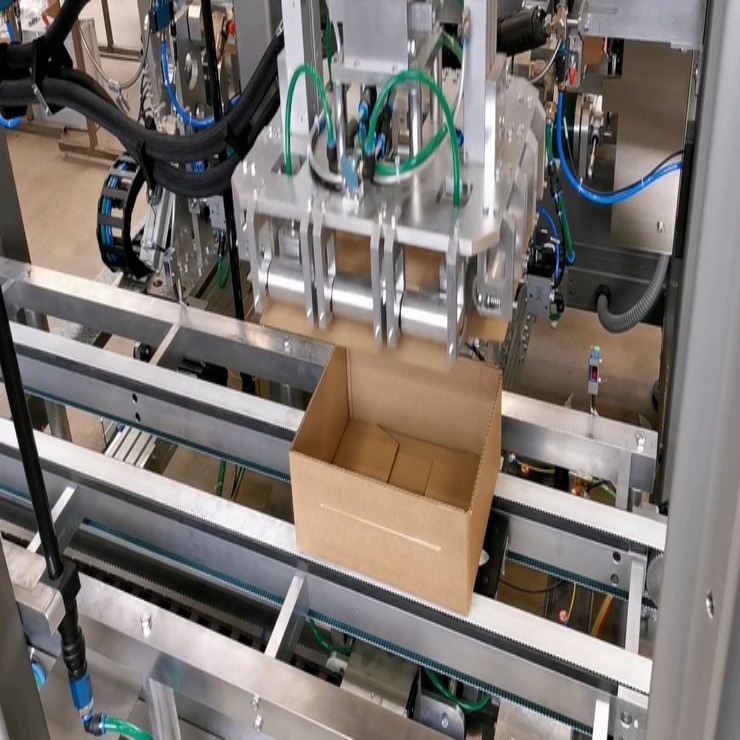 Deckelautomat Verpackungsmaschine Fokus