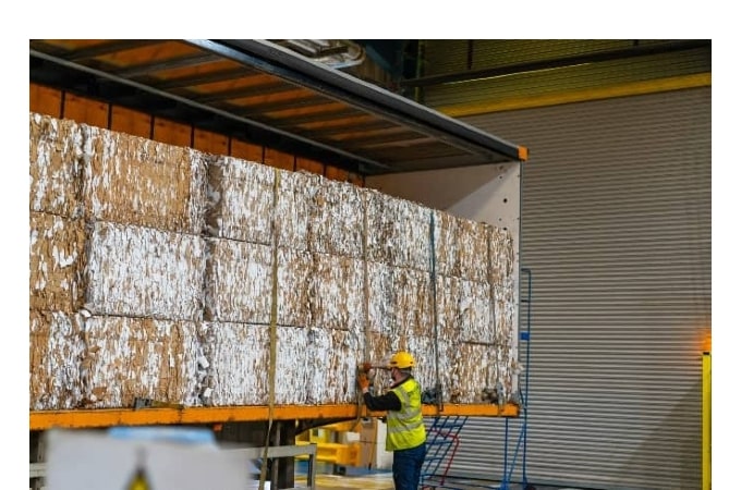 Recycling cardboard sheets